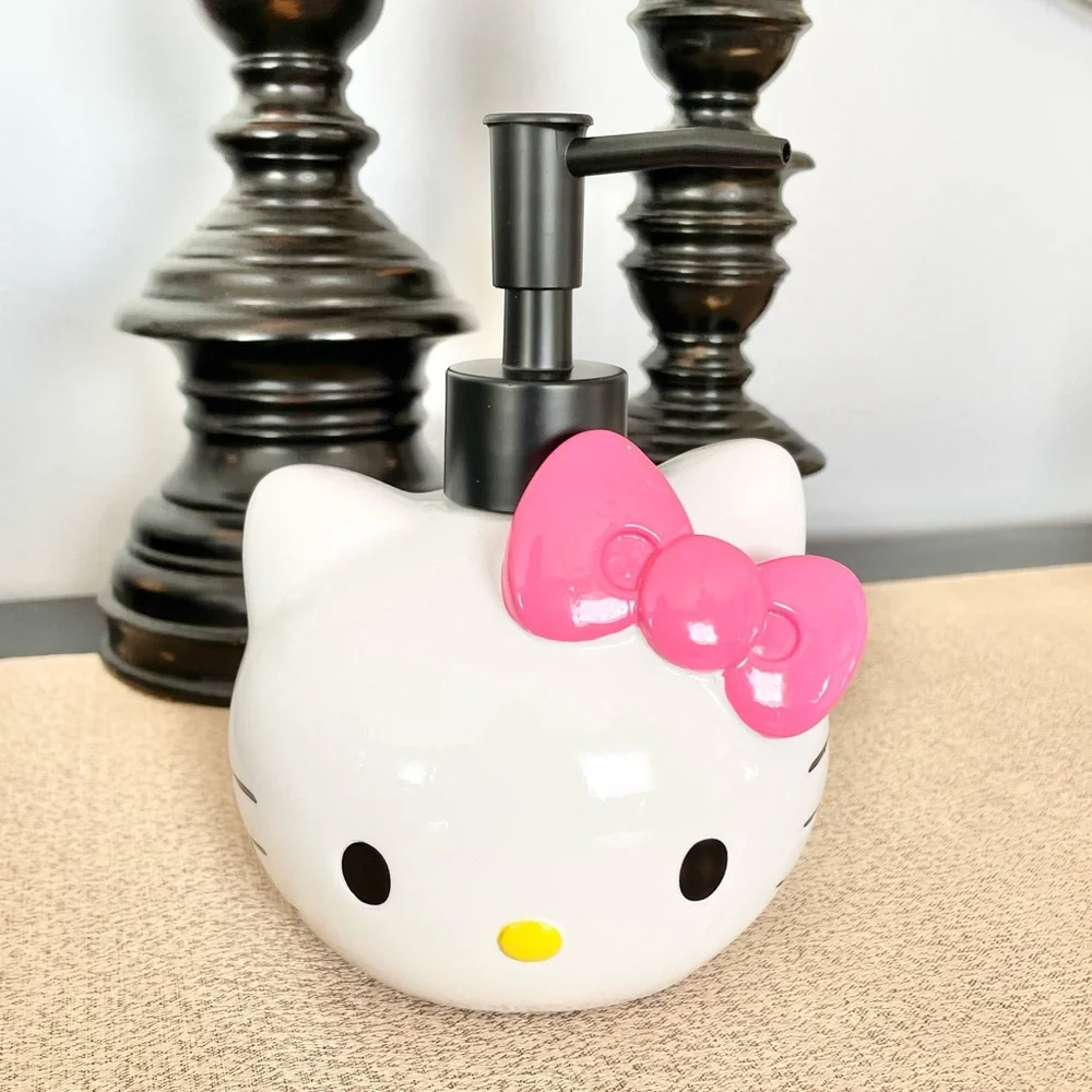 New Sanrio HELLO KITTY Ceramic Soap Dispenser Pump